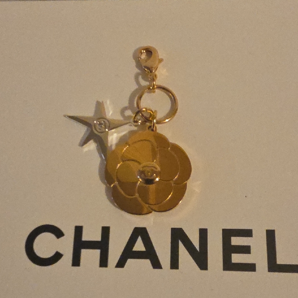 Chanel Gold Camellia Floral Charm with Star Accent - Picture 3 of 6